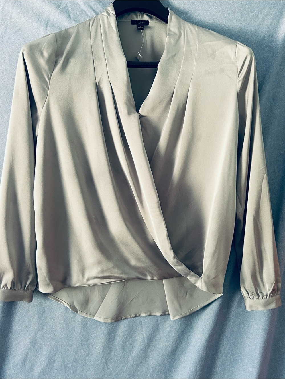 Ann Taylor Gray Surplice Blouse SZ M